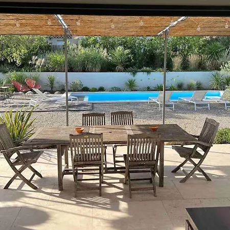 Au Pied Des Alpilles 3 Villa