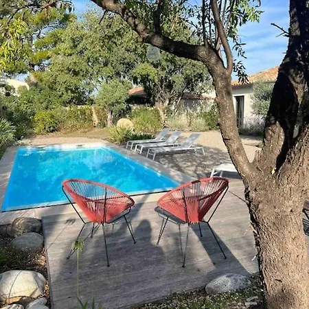 Villa Au Pied Des Alpilles 3 *