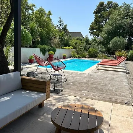 Villa Au Pied Des Alpilles 3 *